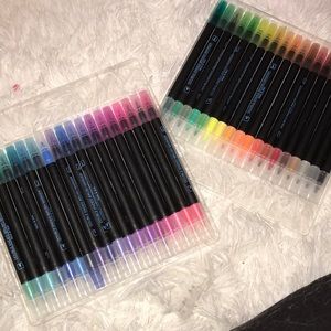 BRUSH MARKERS